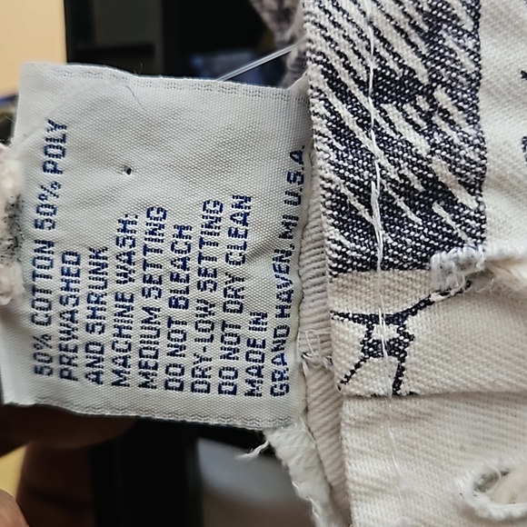 EUC Women Michigan Rag Co. Size Large - Picture 7 of 8